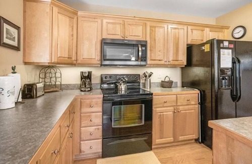 Foscoe Condo | Echota Wintergreens R1622- Mountain Condo, Gated Resort, Indoor/Outdoor Pools and Hot Tub, Fitnes...