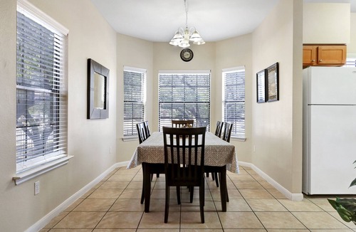 Eckhert Crossing House | Eckhert Place - A Birdy Vacation Rental