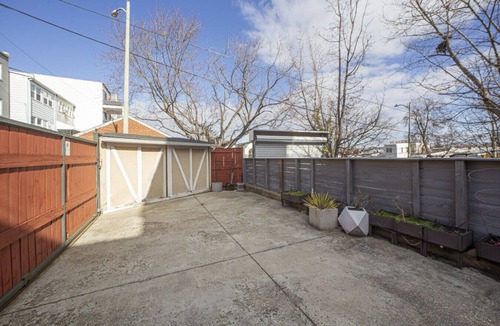 Eckington Condo | Eckington Cozy & Private Unit + Free Gated Parking