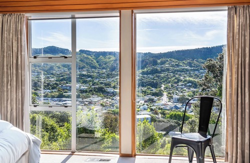 Tawa House | Eclectic 70s Mansion