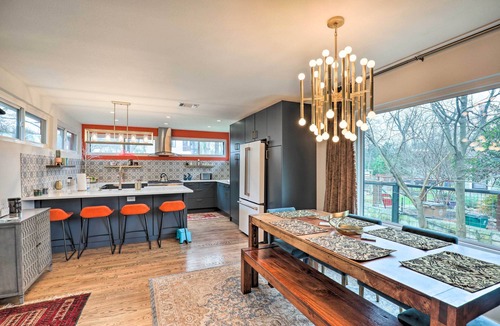 Hyde Park Cottage | Eclectic Austin Bungalow: Central Location!