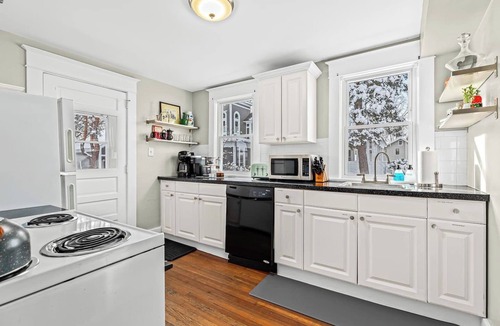 Royal Oak House | Eclectic Bungalow in the Heart of Royal Oak