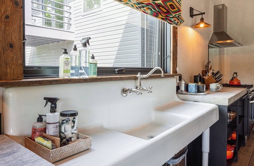 Germantown House | Eclectic Escape of Germantown