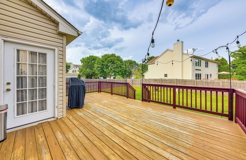 Grayslake House | Eclectic Grayslake Home w/Private Yard & Fire Pit