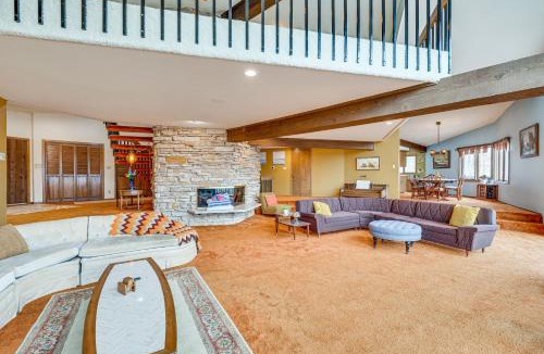 Hubertus House | Eclectic Hubertus Home with Game Room and Fire Pit!