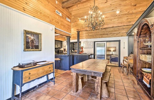 Eureka Springs Historic District House | Eclectic 'Osage Cottage' in Historic District