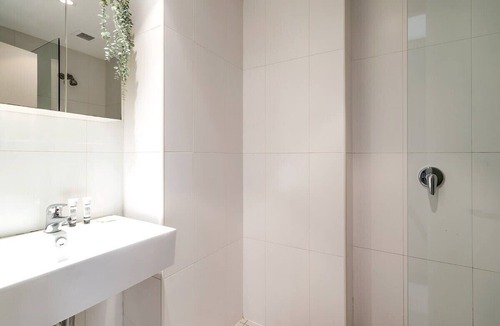 Chippendale Apartment | Eclectic, Perfectly Positioned Apartment