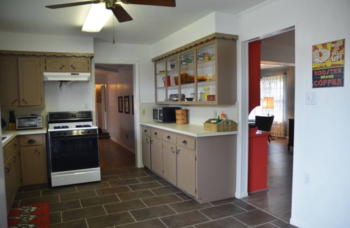 Westminster House | Eclectic Ranch House, Great for Families! Trenton, Leonard, Whitewright