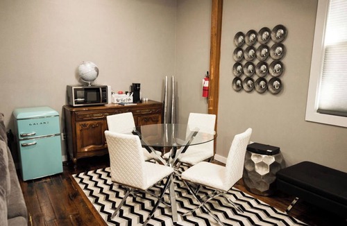 Eureka Springs Historic District Apartment | Eclectic Upper Loft Downtown