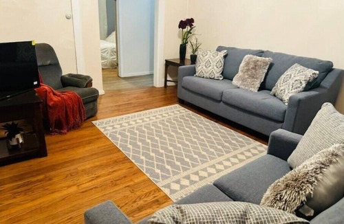 Fredonia House | Eclipse! 5 bedroom, sleeps 10.n