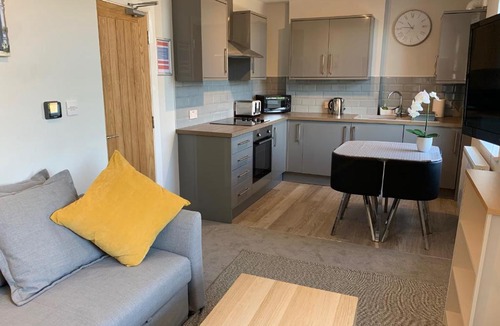 Newmarket Apartment | Eclipse Apartment No 4