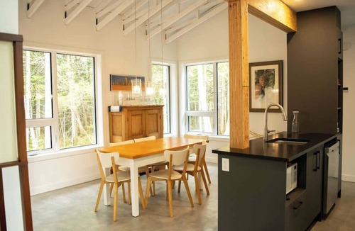 Sainte-Christine-d'Auvergne Cottage | Ecology between forest and river | L'Hermine Charme