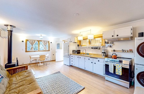 Cleone House | Eco-Conscious Home with Spacious Yard & EV Charger