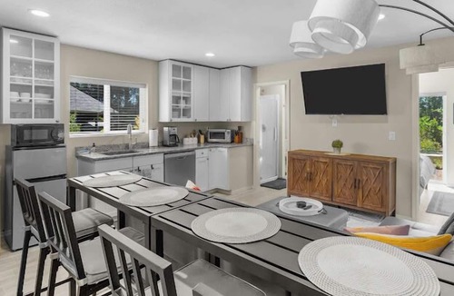 Salem House | Eco-Friendly Guest House with Privacy & Charm