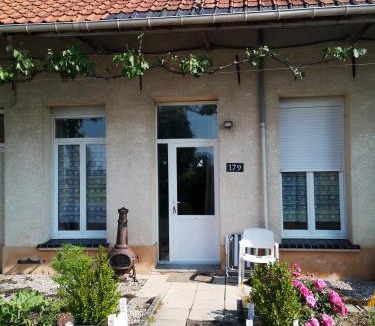 Hornaing House | Eco-Gîte de L'Etang Présent