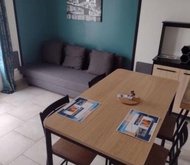 Mondeville House | Eco-Logis le 50, maison avec jardins et terrasse privatifs