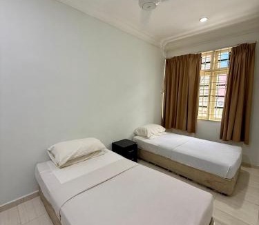 Taman Tab House | Eco Stay Guesthouse