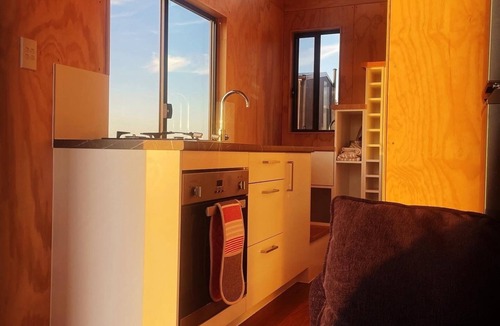 Portland Cottage | Eco tiny home williwa