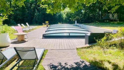 Lisle-sur-Tarn House | Eco-Villa en lisière de forêt