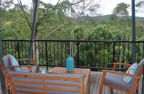 Smiths Creek Ski Chalet | Ecoasis Mami Wata Rainforest Haven