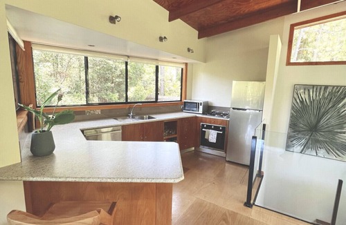 Smiths Creek Ski Chalet | Ecoasis Romantic Chalet Morning Mist