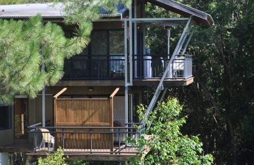 Smiths Creek Ski Chalet | Ecoasis Romantic Chalet Morning Mist