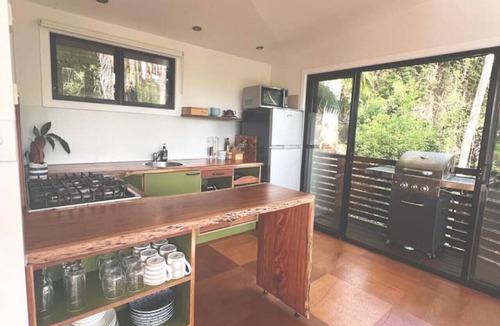 Smiths Creek Ski Chalet | Ecoasis Sanctuary: Scenic Range View Chalet