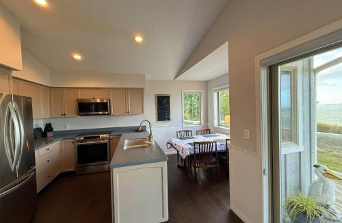 Port Townsend House | EcoBluff Retreat - Sunset & Water Views!