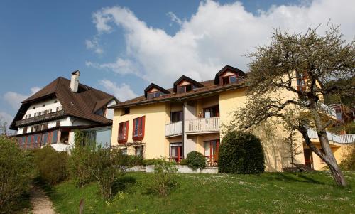 Montezillon Hotel | EcoHotel L’Aubier