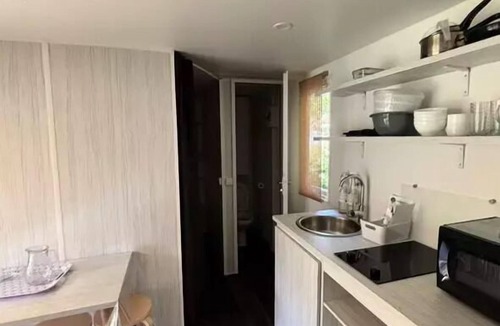 L'Aiguillon-sur-Vie Ski Chalet | Ecolodge Cocosweet (Cosy range) sleeps 4