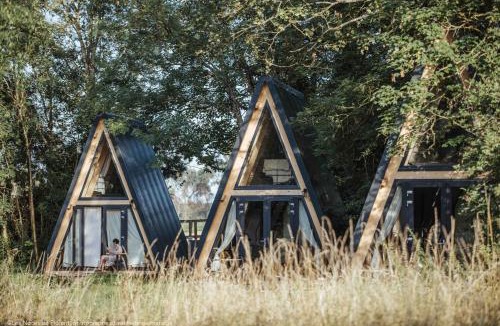 Les-Trois-Moutiers Apartment | Ecolodges de rêve dans un château de conte de fées