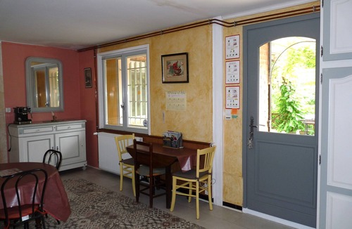 Saint-Ferriol Cottage | Ecological and peaceful country gîte in Cathar country, with horse accommodation