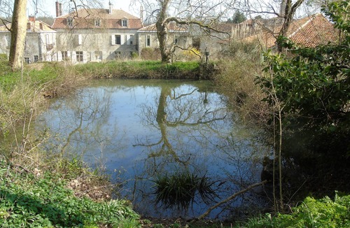 Champagne-Mouton House | Ecologis de Chantegrolle