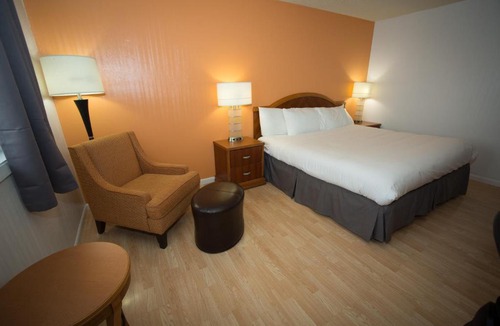 Alliance Cabin | Econo Lodge Alliance