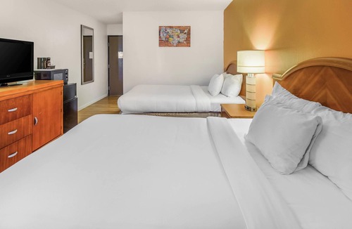 Alliance Hotel | Econo Lodge Alliance