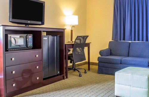 Ames Hotel | Econo Lodge Ames