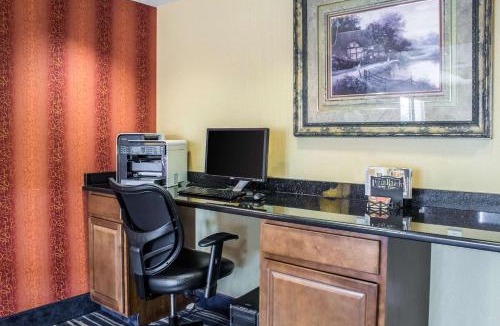 Ankeny Cabin | Econo Lodge Ankeny - Des Moines