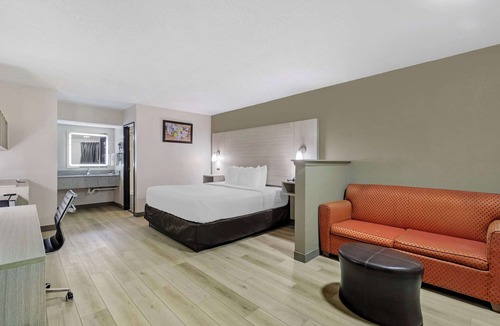 Augusta Hotel | Econo Lodge Augusta, Downtown