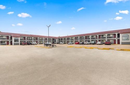 Belton Cabin | Econo Lodge Belton