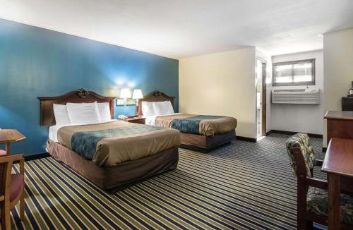 Brattleboro Cabin | Econo Lodge Brattleboro South