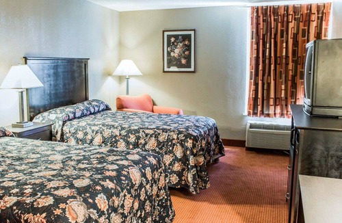 Burlington Hotel | Econo Lodge Burlington I-40