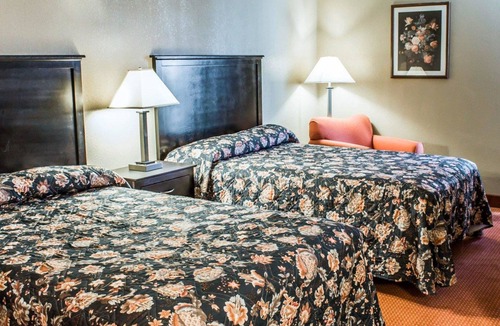 Burlington Hotel | Econo Lodge Burlington I-40
