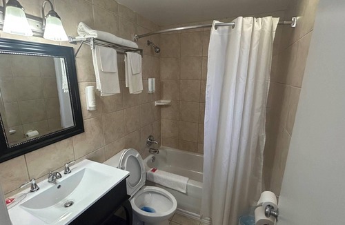 Sudbury Hotel | Econo Lodge
