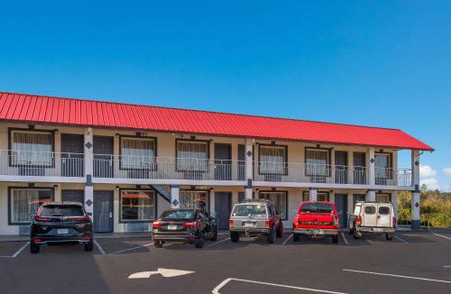 Calhoun Hotel | Econo Lodge Calhoun North Damascus