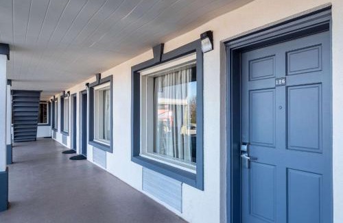 Calhoun Hotel | Econo Lodge Calhoun North Damascus