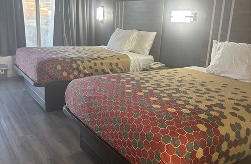 Calhoun Hotel | Econo Lodge Calhoun South