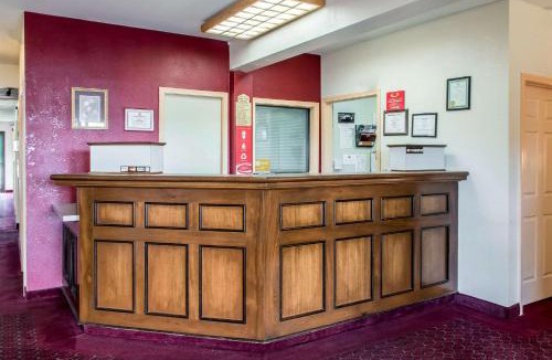 Carlisle Cabin | Econo Lodge Carlisle