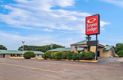 Childress Cabin | Econo Lodge Childress