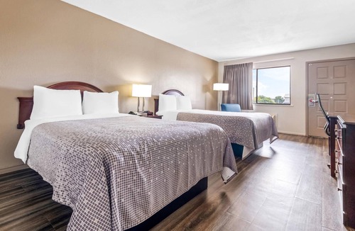 Childress Hotel | Econo Lodge Childress