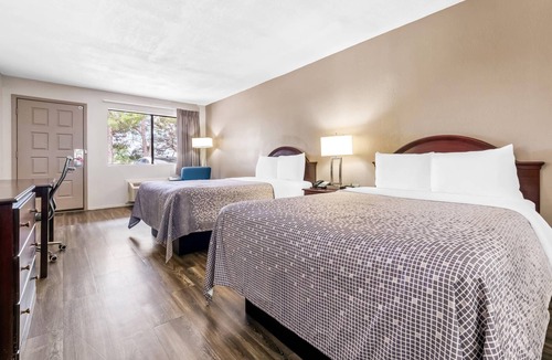 Childress Hotel | Econo Lodge Childress